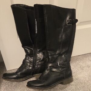 Naturalizers Women's Black Leather Boots